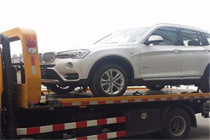 仲巴拖车24小时服务电话